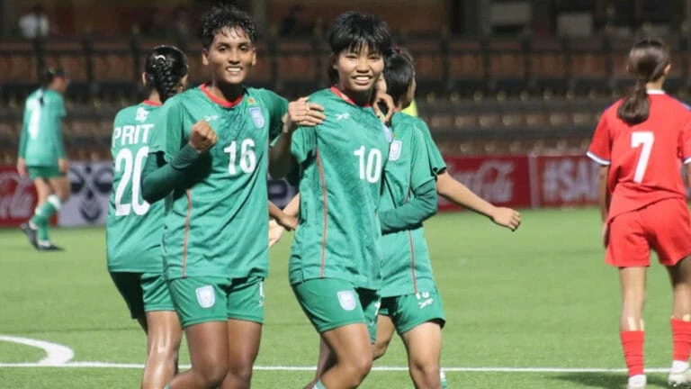 নেপালকে হা‌রি‌য়ে জ‌য়ের ধারায় ফির‌লো বাংলাদেশ